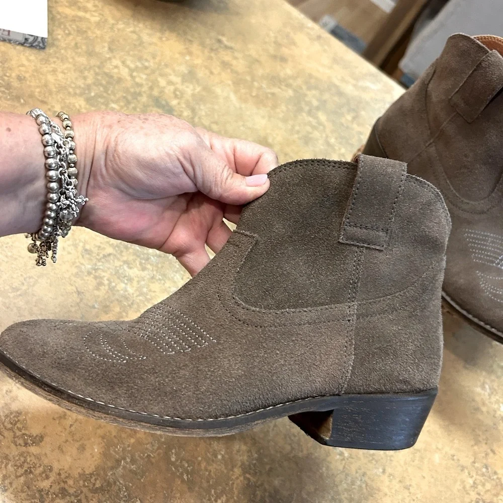 Chocolat Blu Taupe Brown Western Ankle Boots - Picture 11 of 11